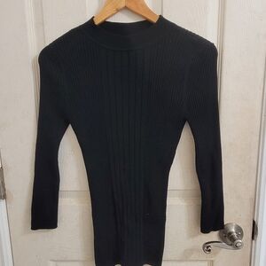 White House Black Market Women's Ribbed Black Turtleneck Sweater